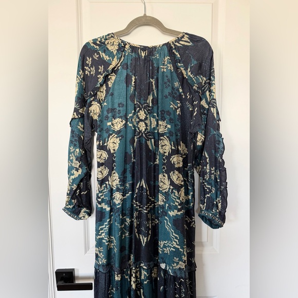 NATURAL LIFE Floral Maxi Dress in Teal and Cream - Picture 4 of 10